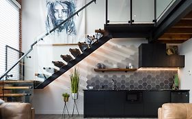 48 King West Boutique Hotel